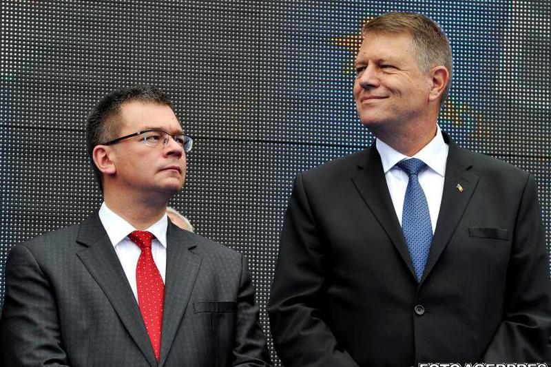 Klaus Iohannis si MR Ungureanu la un miting electoral, Foto: AGERPRES