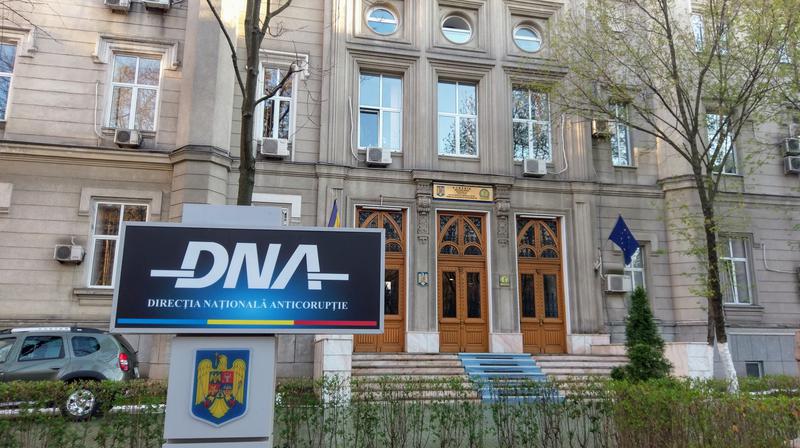 Percheziții DNA la Consiliul Județean Gorj, într-un dosar vizând achiziții cu firme controlate de funcționari publici – surse