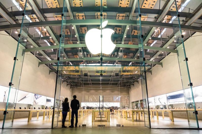 Magazin Apple Store, Foto: Mirko Vitali, Dreamstime.com