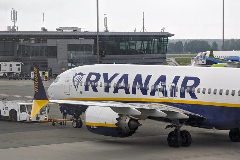 Avion Ryanair, Foto: HotNews.ro / Victor Cozmei