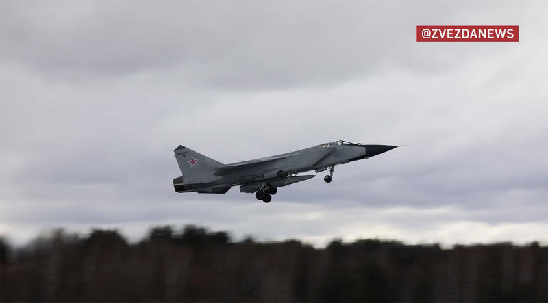 Bombardier strategic Tu-22M3 înarmat cu rachete hipersonice Kinjal, Foto: Not supplied / WillWest News / Profimedia