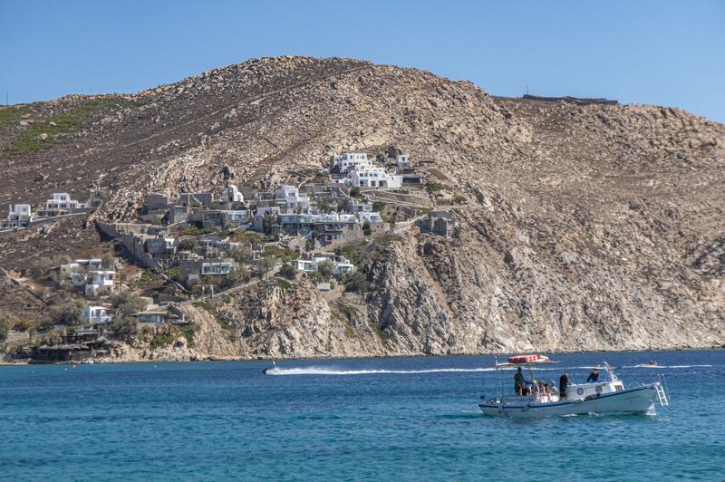 Plajă din Mykonos , Foto: Nicolas Economou/NurPhoto / Shutterstock Editorial / Profimedia