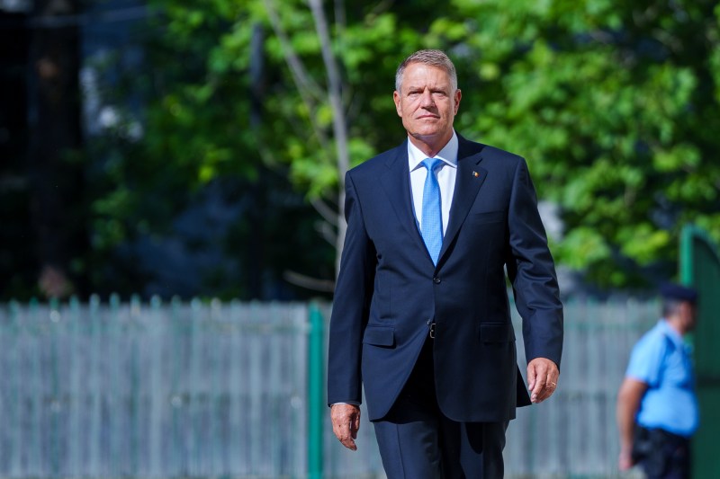 VIDEO Klaus Iohannis și-a numit singur reacția „un non-răspuns”, când a fost întrebat dacă iese din cursa pentru șefia NATO după ce a rămas fără sprijin