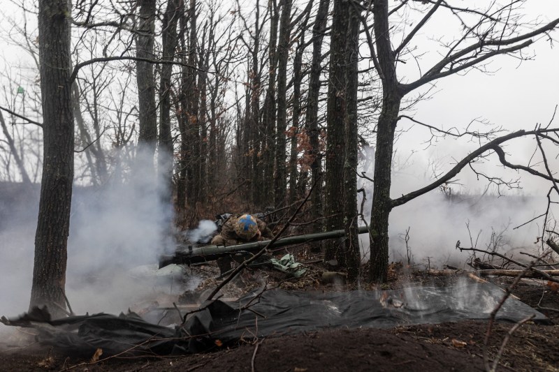 VIDEO Misiune secretă a Brigăzii Azov pe front: forțele ucrainene folosesc „cea mai periculoasă armă” și îi elimină pe ruși dintr-o importantă pădure din Donbas