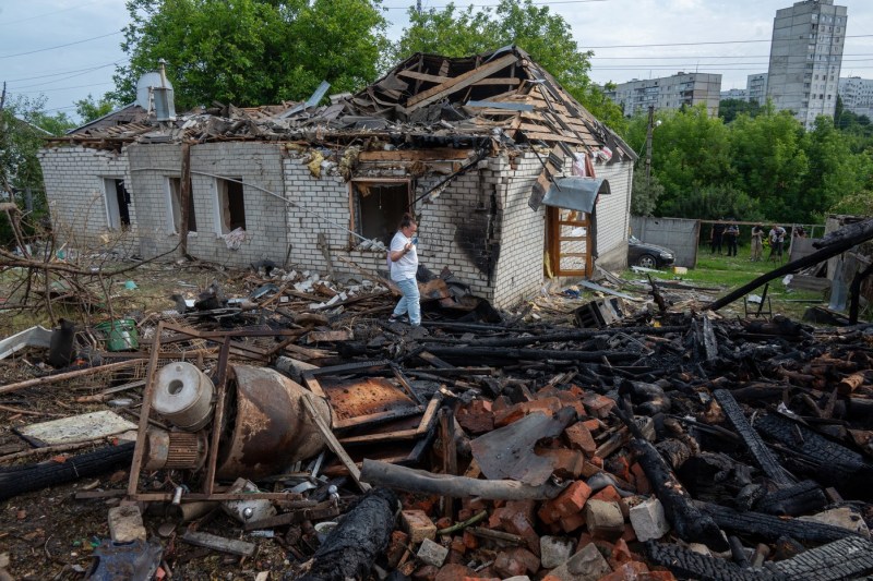 Război în Ucraina, ziua 852: Kremlinul amenință SUA cu „consecințe” după lovitura ucrainenilor în Crimeea / Cât se câștigă în sectorul de apărare din Rusia. Interviu cu un expert militar / Atac cu rachete asupra orașului Odesa