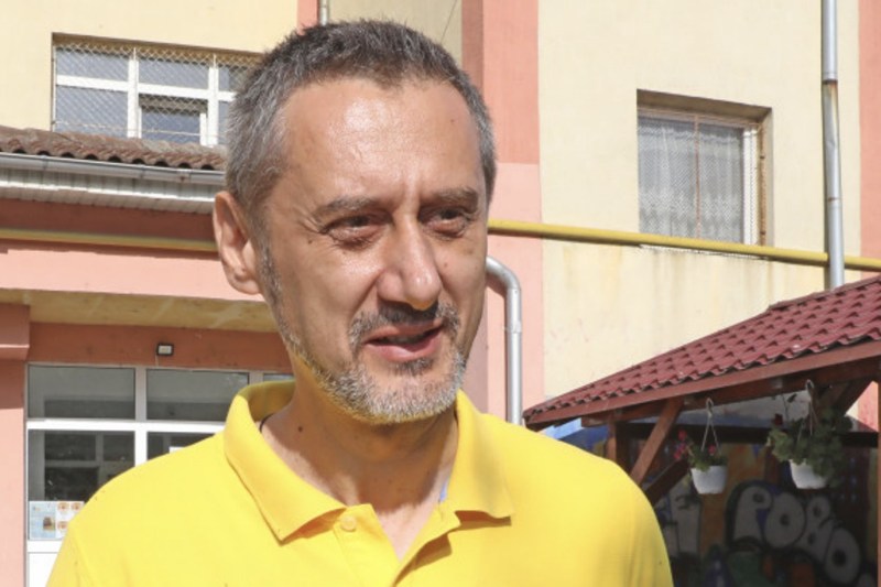 Primarul ales al Slatinei: Sâmbăta trecută, unul dintre viceprimari a chemat o companie municipală să îi facă curat acasă / Îl am filmat