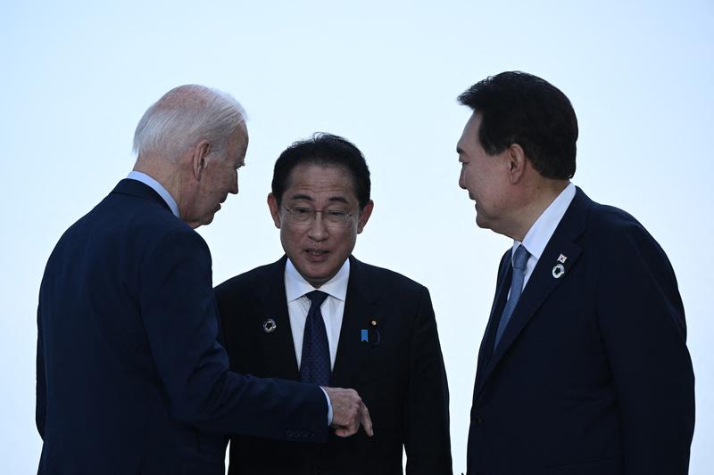 Joe Biden, Fumio Kishida si Yoon Suk Yeol, Foto: Brendan Smialowski / AFP / Profimedia