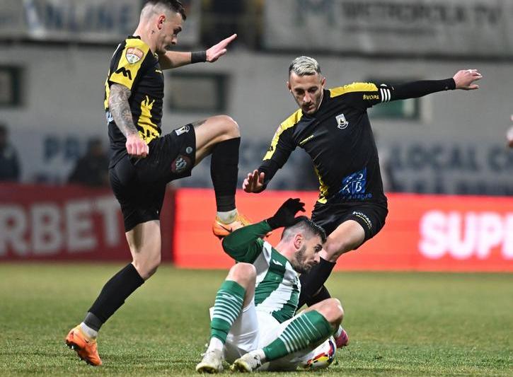 Patru cluburi din Liga a II-a nu au luat licențele, Foto: sportpictures.eu via Golazo.ro