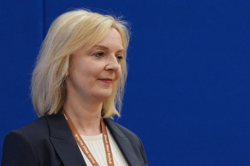 Liz Truss, fostă prim-ministră pentru 44 de zile, și-a pierdut mandatul parlamentar în Marea Britanie. Înfrângeri pentru numeroși lideri conservatori