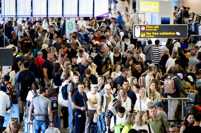 Haos în mai multe aeroporturi din lume, inclusiv Otopeni, din cauza unei defecțiuni IT majore. Microsoft anunță remedierea, dar „impactul indirect” continuă să afecteze unele servicii