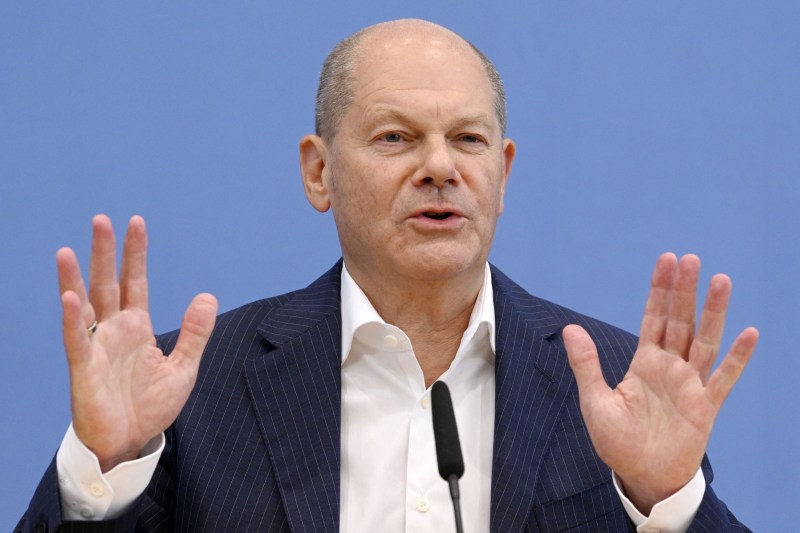 Scholz încearcă să asigure Ucraina de sprijinul pe mai departe al Germaniei, după reducerea la jumătate a ajutorului militar bilateral