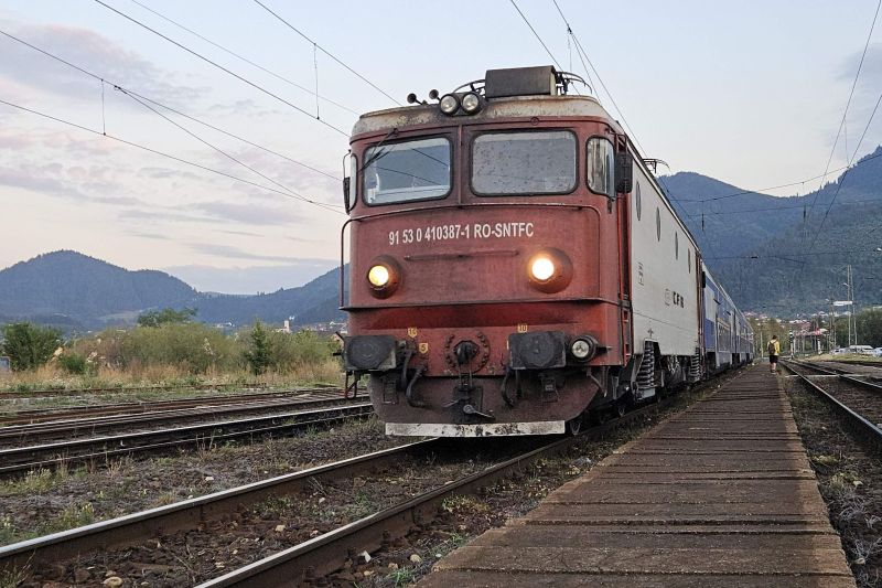 fanatik.ro: Toate trenurile București-Oltenița, suspendate de ANPC. Călătorii, disperați în gara Titan Sud: ”Cu ce mai ajungem acasă în seara asta?”