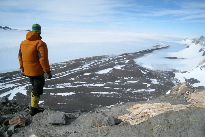 Cercetătorii se tem că topirea ghețurilor din Antarctica a ajuns într-un punct fără întoarcere