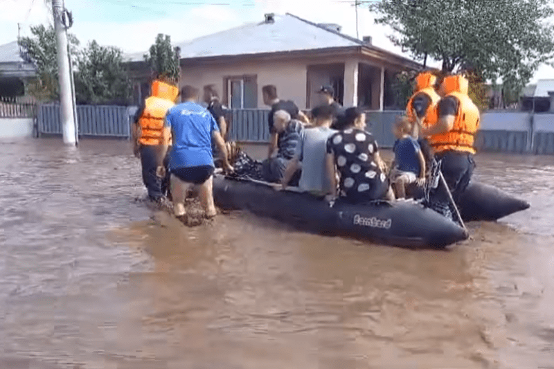 Inundatii în Slobozia Conachi și Pechea din județul Galați / FOTO: Captură video Pro Lider FM Facebook