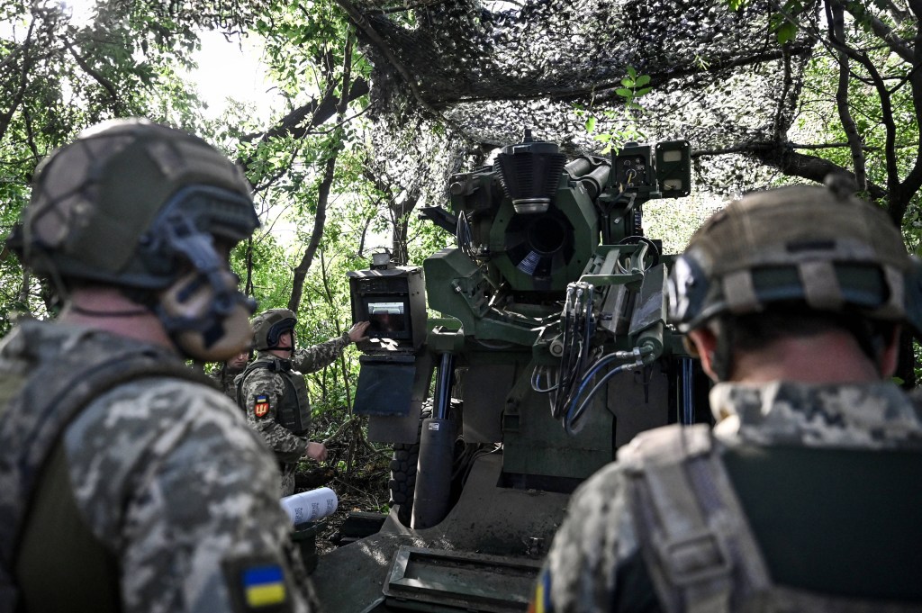 Soldați ucraineni în misiunea de a respinge avansul rușilor în Pokrovsk / FOTO: Dmytro Smolienko/UKRINFOR / Sipa Press / Profimedia